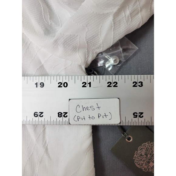 NWT Vince Camuto Womens Jacquard Zebra Print  Split Neck Blouse Ivory Small‎ - Picture 8 of 11